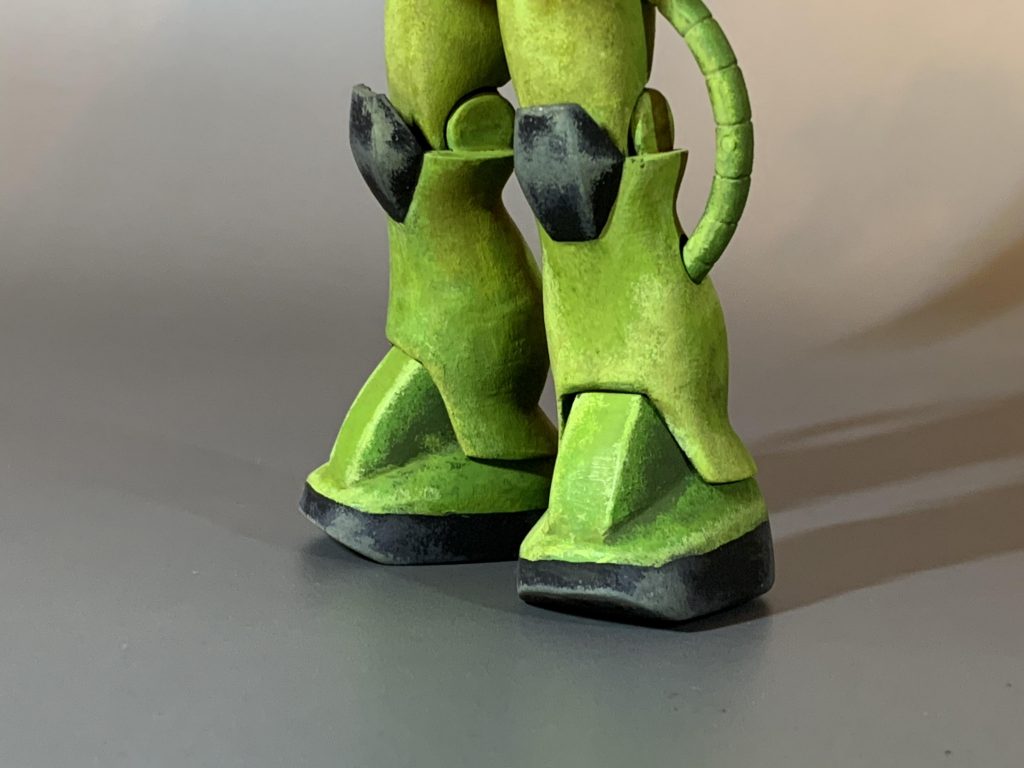 アルミ線関節改造しております。
塗装はアクリルガッシュです。