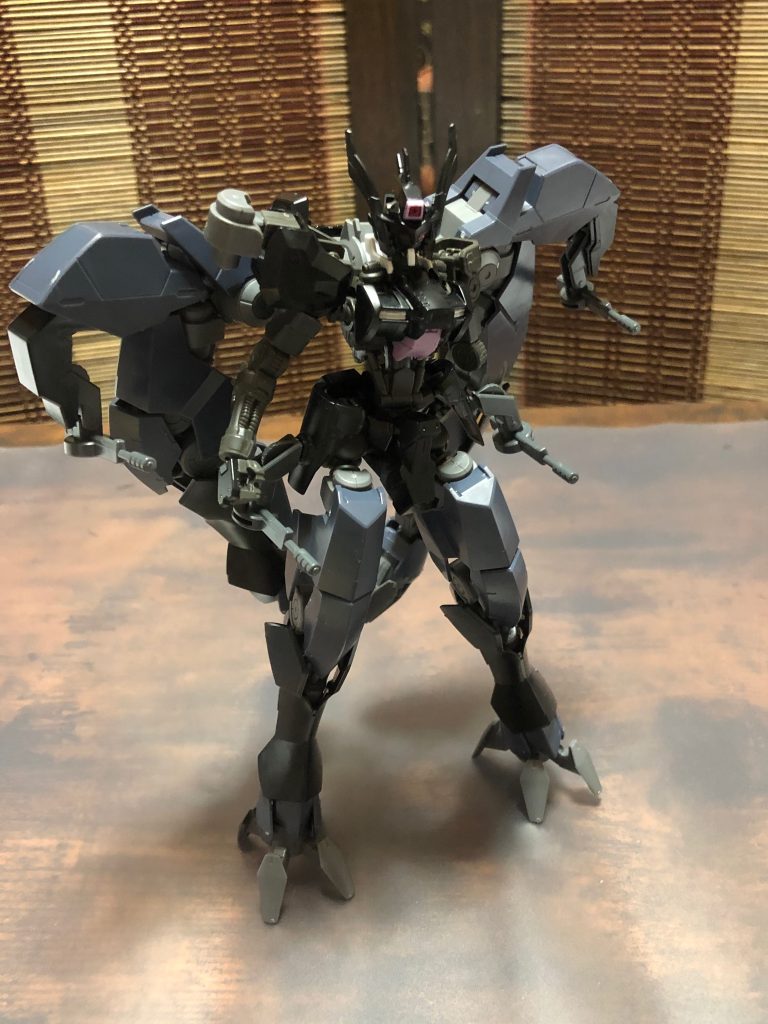 最初はこんな感じで、グレイズ・アインとウヴァルを一機ずつ買おうと考えてました