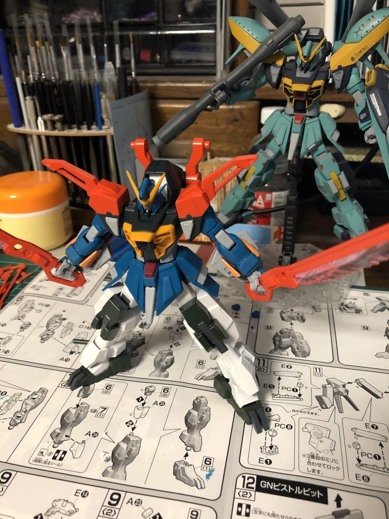 一応仮組みの状態です
ビーム刃はスラッシュザクファントムの余剰パーツを加工して作りました