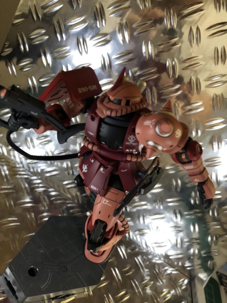 HGオリジン版ザクⅡシャア専用カラー–7枚目/制作者：ぽんじゅ