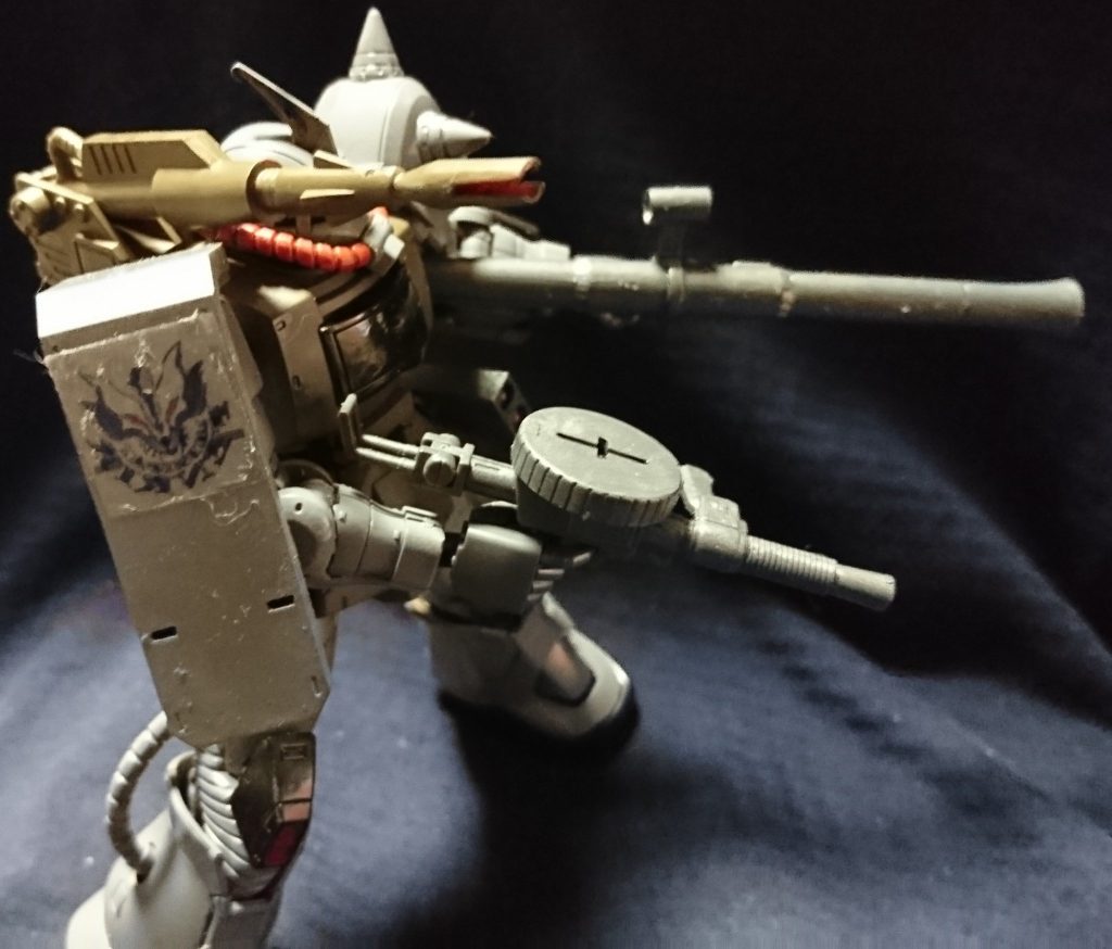 フェンリル隊部隊章　水転写シールが台紙からなかなか剥がれずちょい荒くなってしまいました・・・