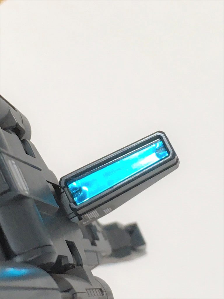 ライフルのセンサーもクリアブルーにして下にラピーテープ。