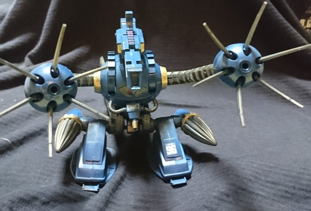 オリヴァーマイ技術士官あたりを載せたいです
頭部メガビームランチャー・腕のクロー&ビーム・脚部のドリルミサイル
口のビームとわりと火力あるけどドラッツェと同じく直線加速は良いけど旋回が難しい機体