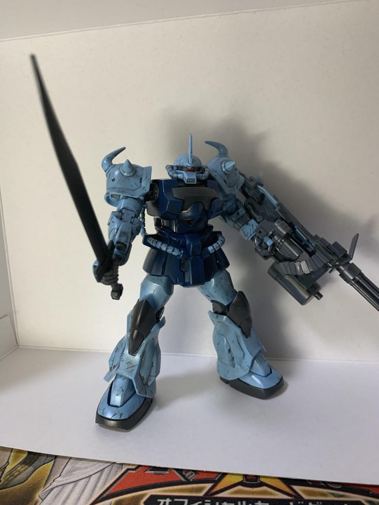 ヒートサーベルを構えて