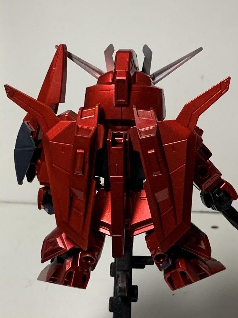 ゼータ本体はスリム体型だけどバックパックがデカくてボリューム感ありますねー