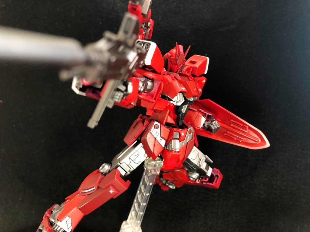 構えポーズ
このポーズの時に角を見ればわかると思いますが、短くなってます
折れました🥺