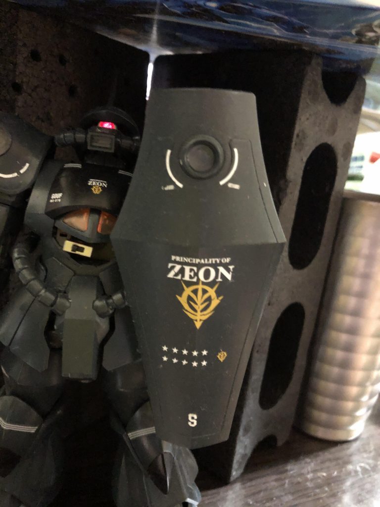 ザクⅠで敵モビルスーツ10機落として2年で少尉
になりグフを受領しました。