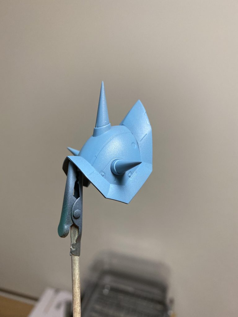 初めての試みで下地にシルバーを使ってみたのですが、淡い色でもこれが中々いい感じに発色してくれて水性カラーを使ってる人はぜひ試してみてください😁