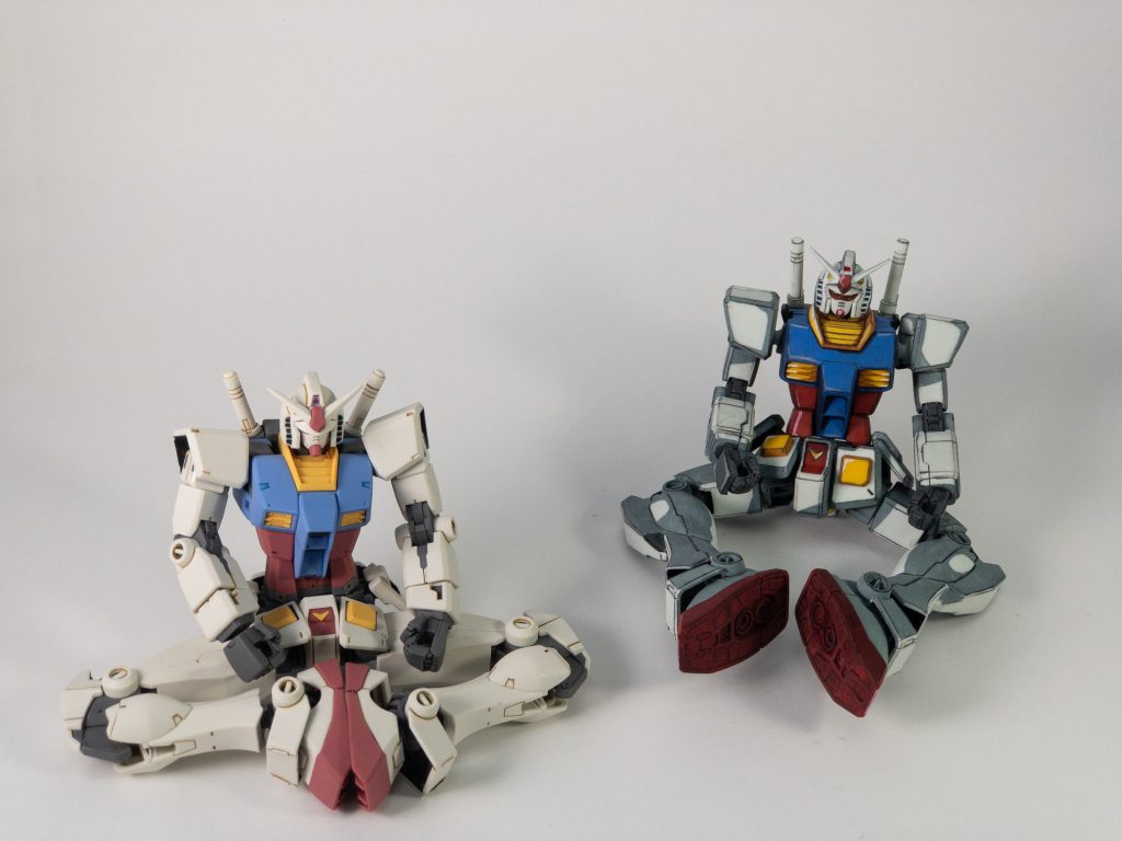 合蹠のポーズ
足の裏を合わせて身体に引き寄せましょう。
脚が開ききらないリバイブ君、無理は禁物です。