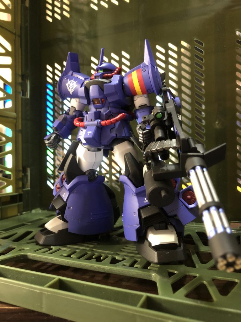 昔見た飛びグフってこんな感じのカラーリングだったと思ったけど
違うか💦