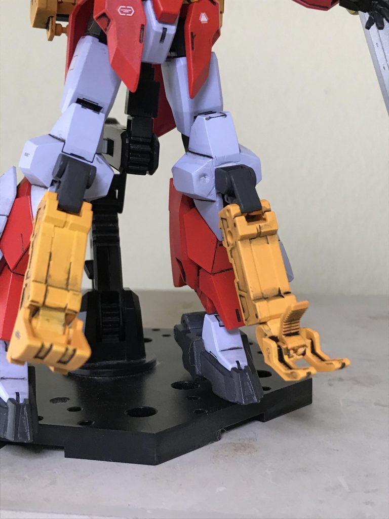 右足武装 グランドパワーシャベル&左足武装 グランドパワーアーム パワーダグオンの
3倍以上のパワーを持つ
30mm 特殊作業用オプションアーマー[ラビオット用/イエロー〕シャベルとアームを
使用しました。