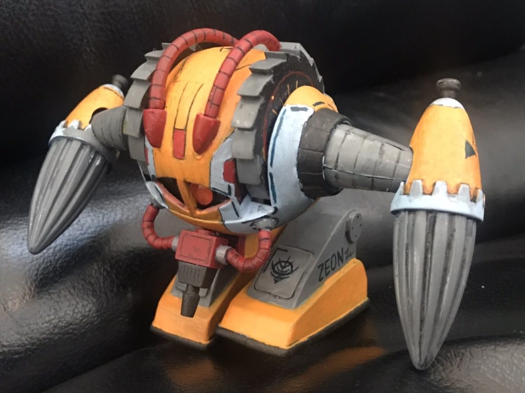 左前から。ラインが雑ですね笑