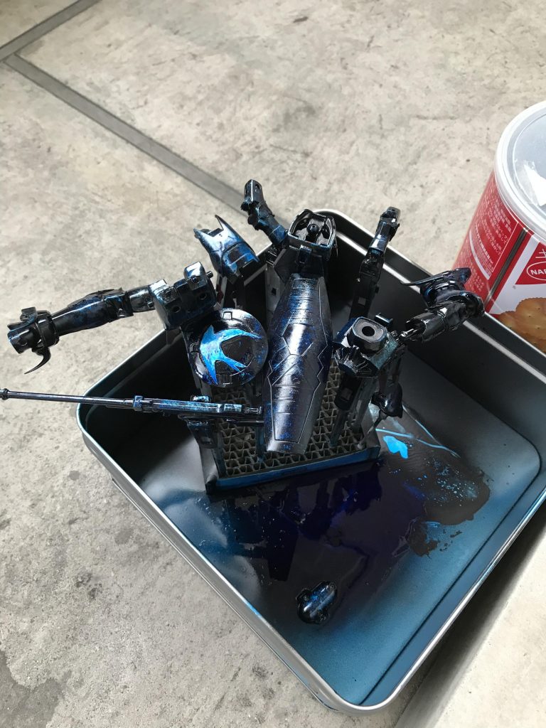 ラップ塗装やり直し中
この時は関節が大変になってるなんて微塵も思ってません（笑）