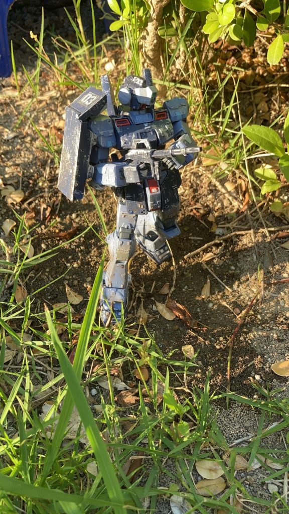 また本機のGMフラッドという名称は、連邦政府軍が、市民の通報を受け、倒れていた本機を回収して際に名付けられた名称である。