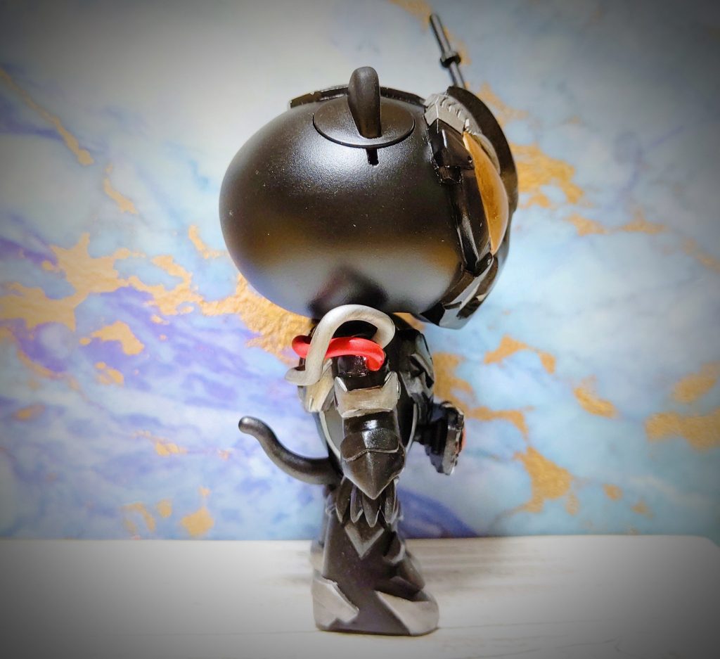 右側。こちらの肩から伸びるパイプが難しかったです💦