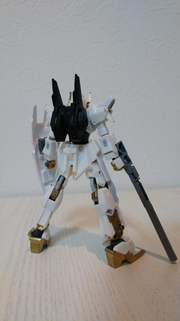 背面

バックパックはウィングを外し、黒で塗装してます。