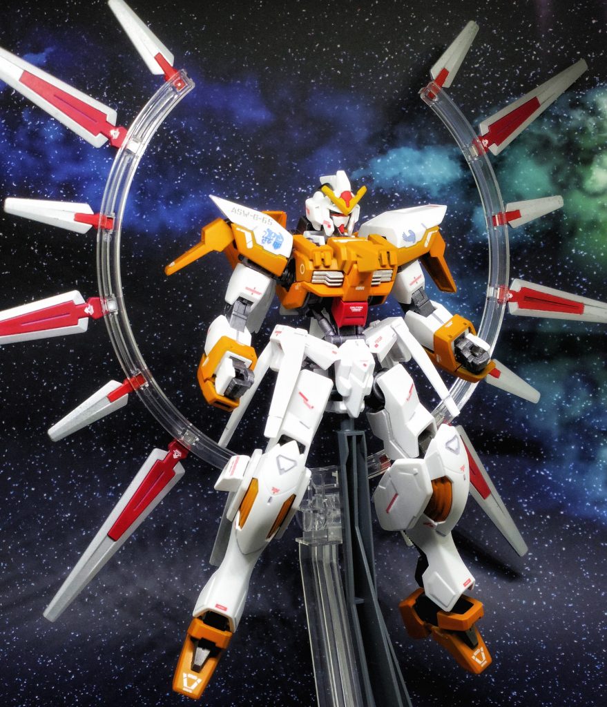 フェザーブレイド展開

全14機のフェザーブレイドを遠隔操作するためには、3度以上の手術を受ける必要があり、限られたパイロットにしか、扱うことができない。