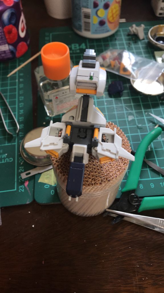 まずは仮組です。なんかイメージより機首が長い気がします