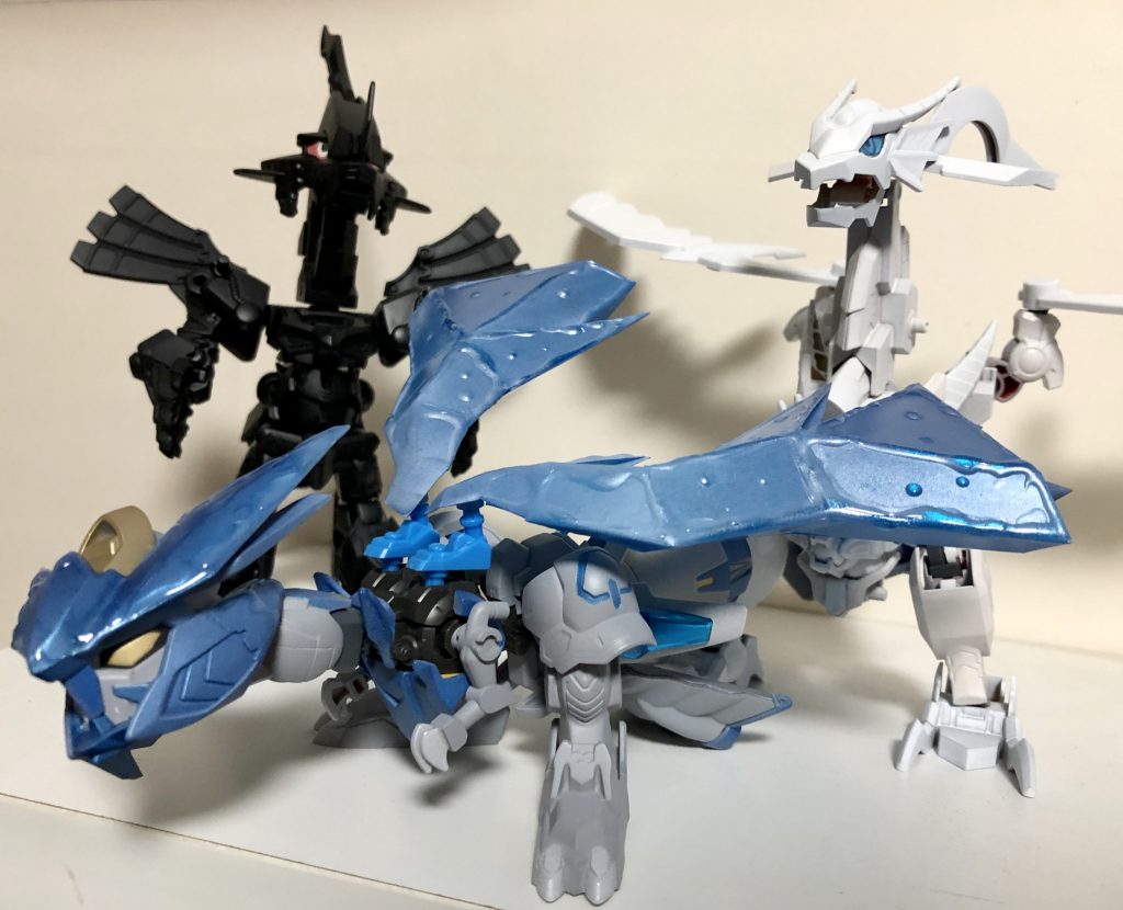 前の作品からずいぶん投稿不精になっておりましたが、それまでにも色々と制作はしていたのですが…後ろの2体も追って投稿します！