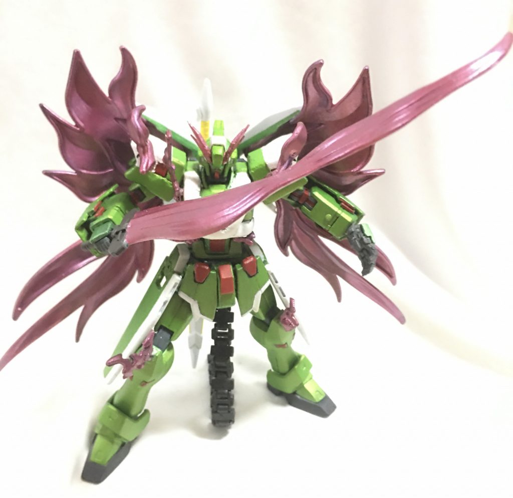 ジャンクパーツの組み合わせでフレイムソードも製作しました。