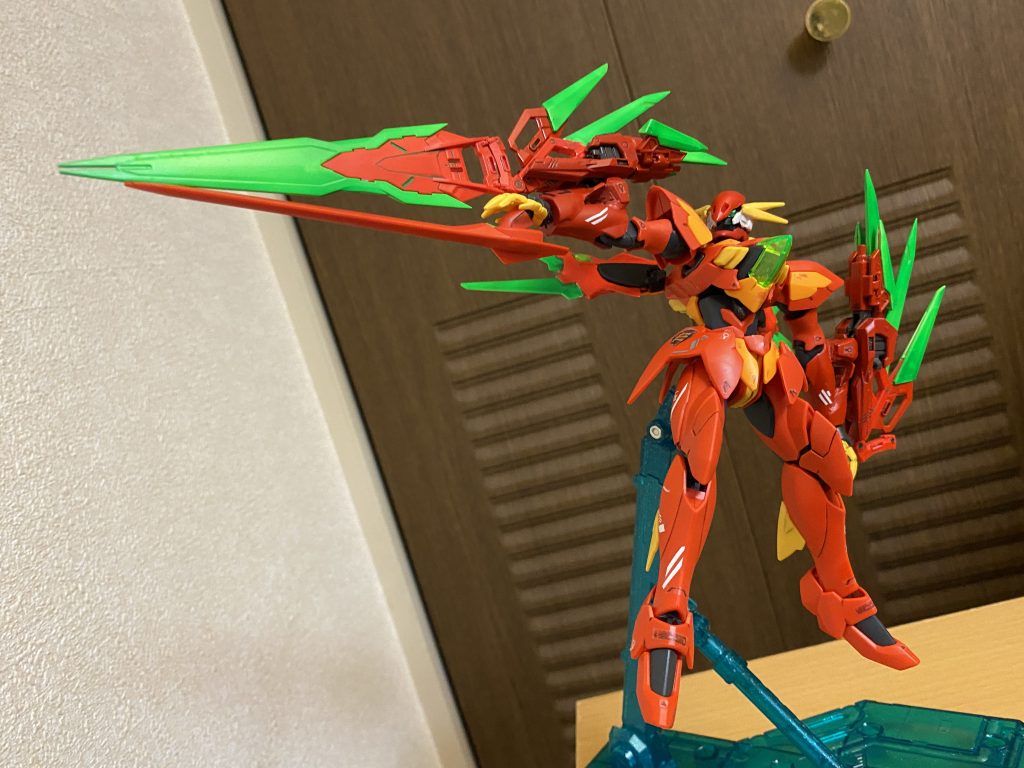 ブレードとソードドラグーンの間でバチバチ言ってレールガン的なビーム出すやつ