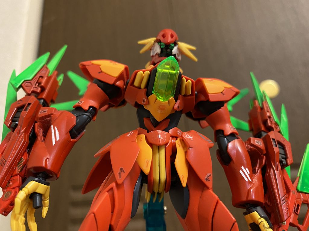 フェイスオープン!うーんこれは間違いなくガンダム。
