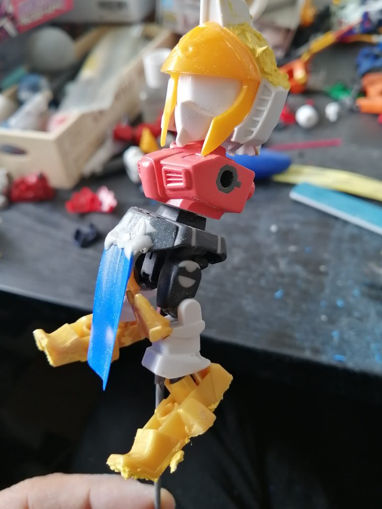 頭の凸部分はカットして埋めてます。
こっちも割りと急いで作ったので制作途中の写真がほとんどありませんでした😭