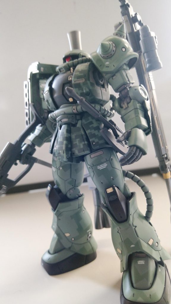 細部の塗りわけは、エナメル塗料で塗りわけ、各部のボルトは穴をあけ、ウェーブのUボルトを使って密度をあげました