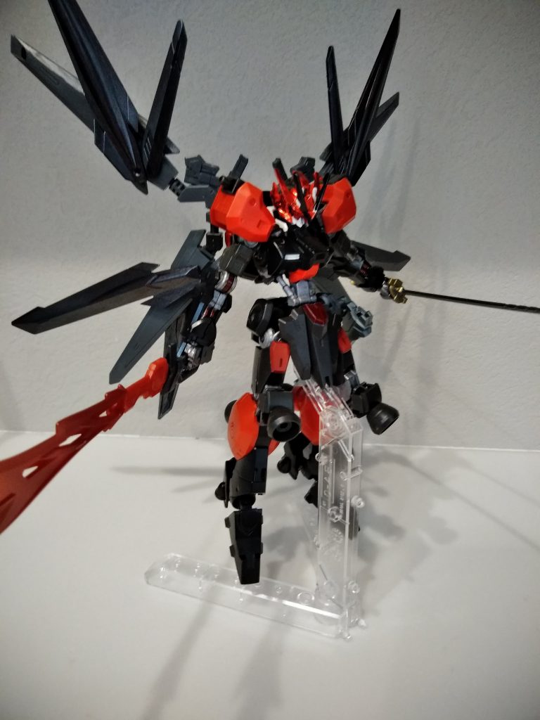 ウイング全解放
12枚の羽がルキフェルの由来
パターン1