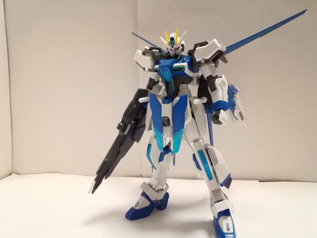 スカイダッシュストライカーを装備したシエルストライクの基本形態
武装はシエルストライクと変わらず
シールドは持たず基本片手にライフル、片手にビームサーベルの構成