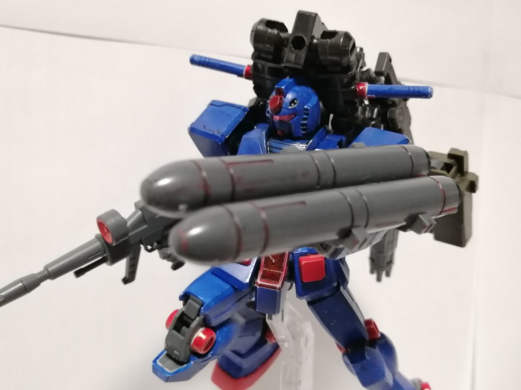 大型ミサイルのよる爆撃