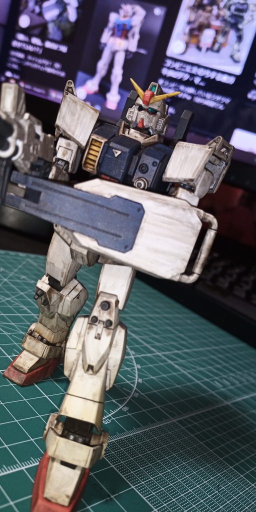 HGUC 210 RX-79[G] 陸戦型ガンダム–3枚目/制作者：ぶーぶ