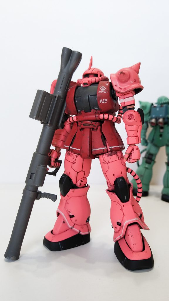 前 握り手はビルドハンド改造。
塗装はアクリジョン エアブラシ塗装です。発色はいいし塗膜強度もいいですが、ラッカーに比べて濃度調整がシビアな印象。