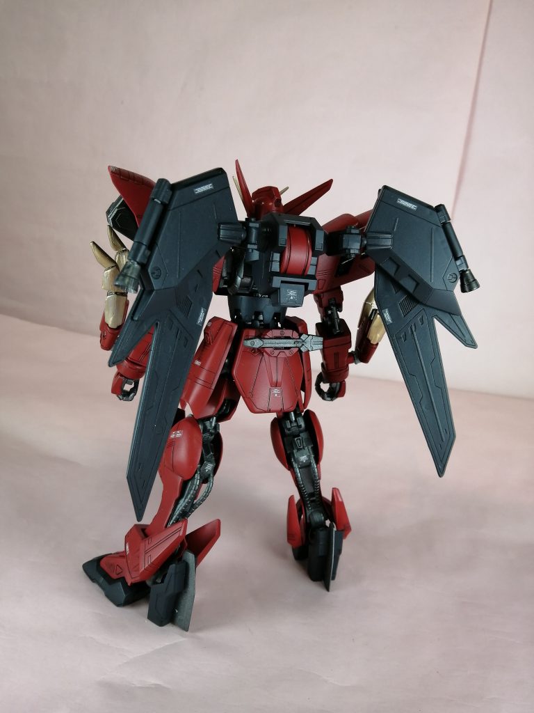 ガンダムヴィダールにヴァサーゴをかぶせています。ガンダムフレームを使っていますから、スタイル抜群です。