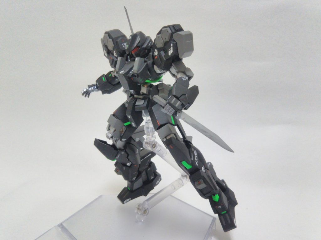 *高周波ブレード*
本機唯一の近接武装
*脚部チャフ*
状況に応じてスモーク弾、信号弾を射出