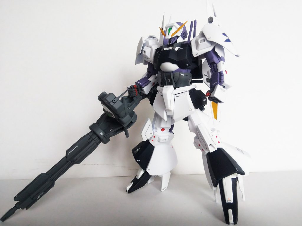 バランス整えるために肩と膝にパーツを追加。パラスアテネのパーツを使用。