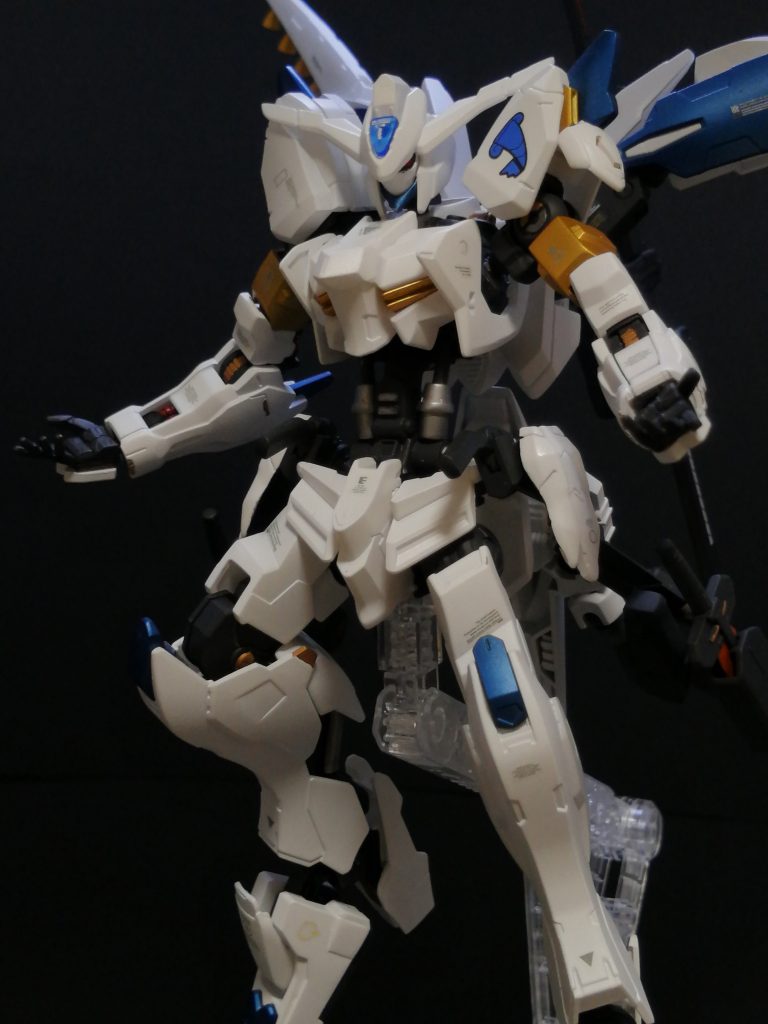 　最後にバエルと言ったらのポーズ！
…長々と設定を並べてみましたがどうでしょうか？
文章を書くのは慣れてないので伝わってるかが不安ではあります（汗）