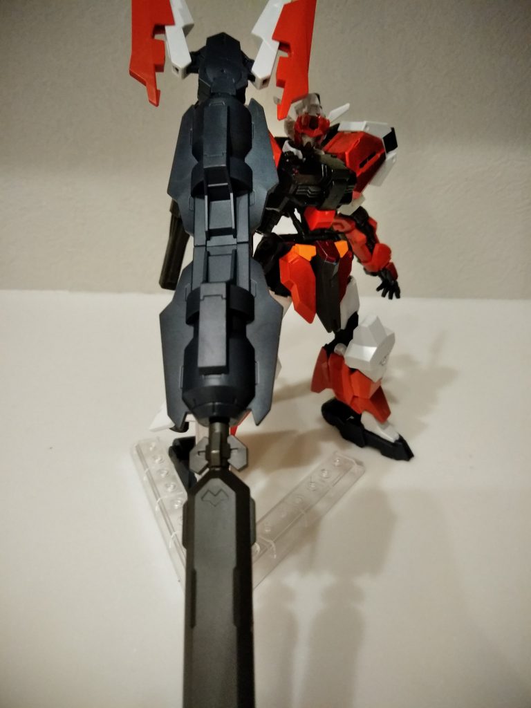 アミュレットランス
ヴァイスプライヤの肉抜きにMGエールストライクのパーツをはめ込んだ大型武装。挟む、貫く、斬撃!