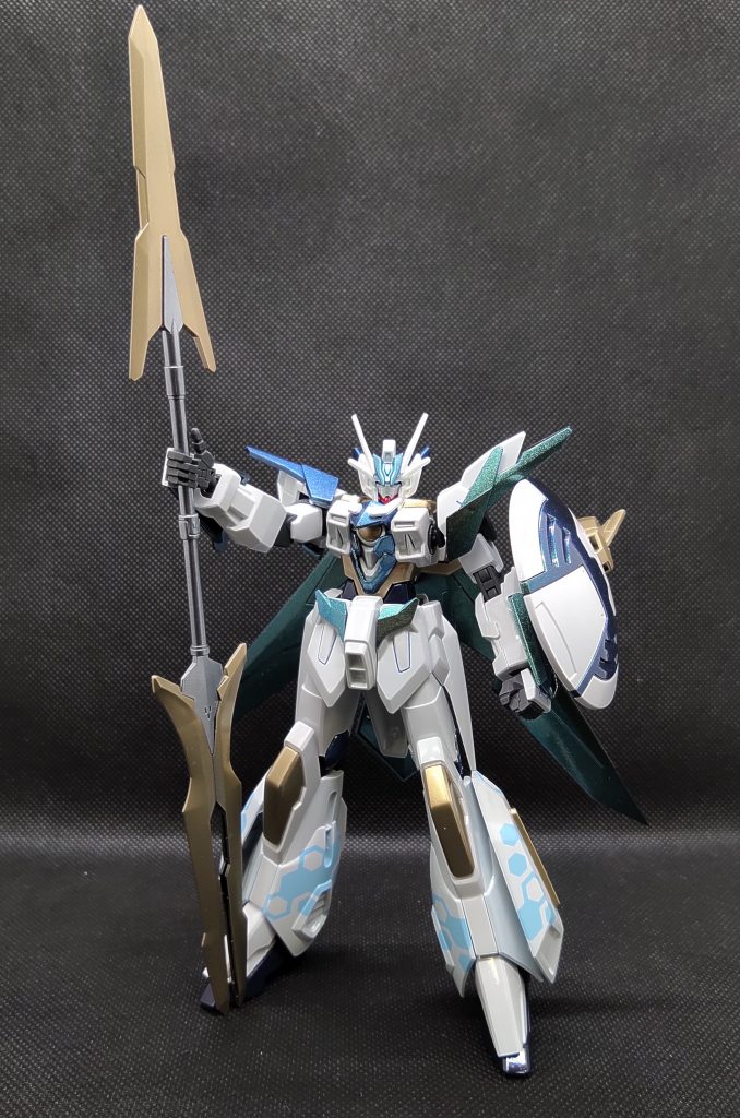 脳内設定
プリズムメタリック部分から姿勢制御や揚力が出てくる。
金部分は特殊金属で硬い!
下半身のが大きいのは大型の脹脛にジェネレーター(魔力!)があるため。防御力を上げるためにバリアーが貼られている→ヘックス迷彩で表現。