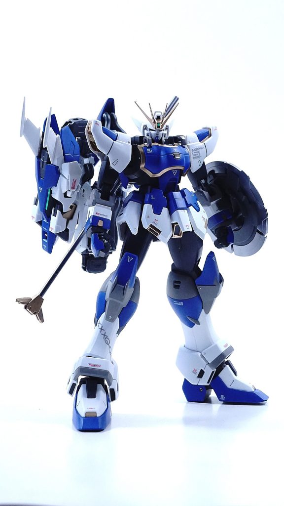 ヘビーアームズ、デスサイズと製作してきてますので、並べて違和感ないようなカラーを目指してます。
モチーフは三國無双の「魏」の武将。
もしくは青龍です。