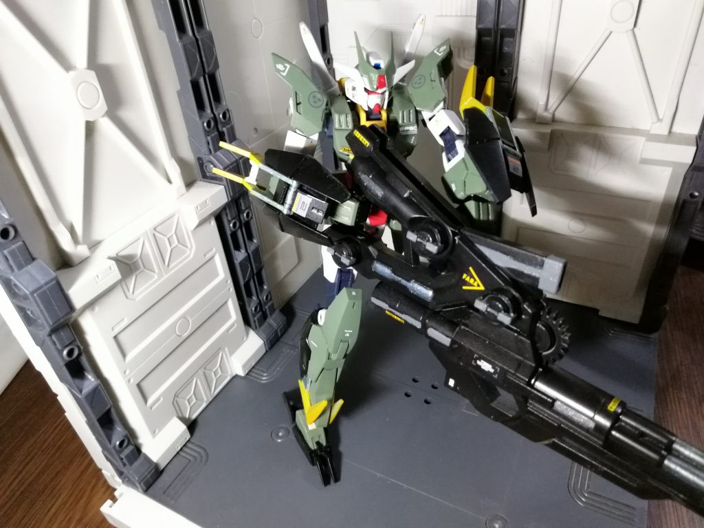 使ったパーツ
アースリィのコアガンダム
アースリィアーマーの肩・アンテナ
マーズフォーアーマーの胴体・腕・脚
スプリングブラスター
グリモアレッドベレーのドローン