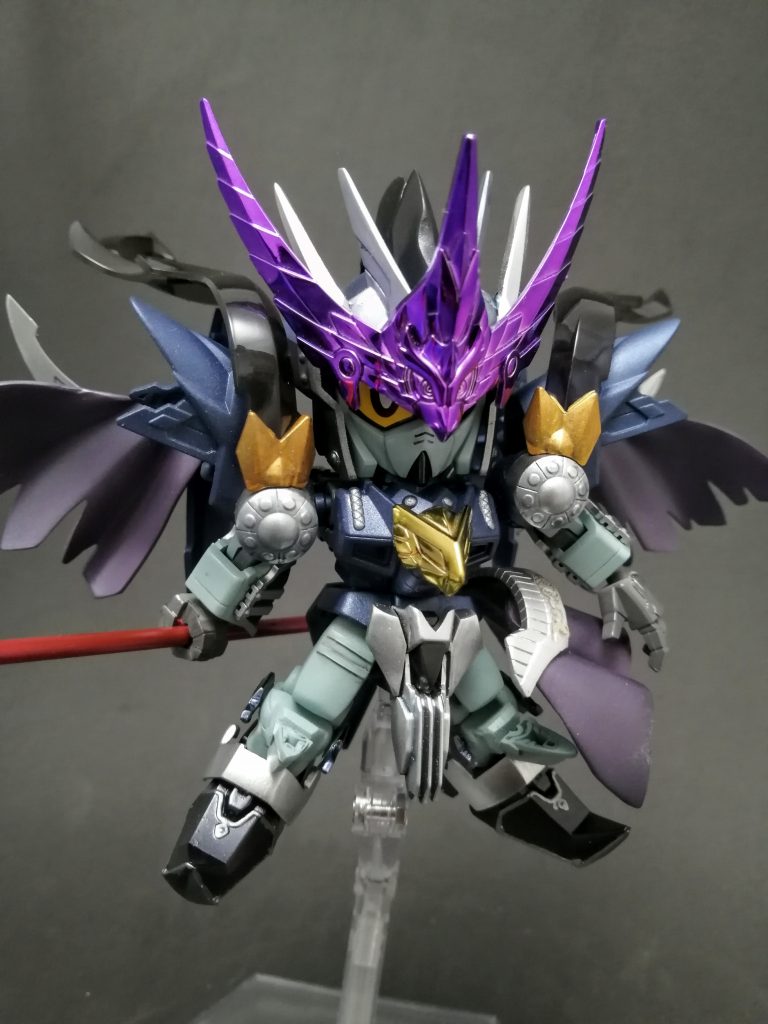 近衛騎士グリープも参考にしています。足のとんがりとか。