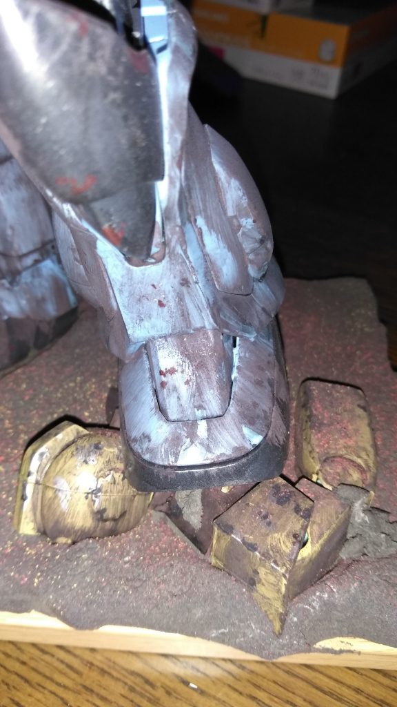 力強く踏みしめています。