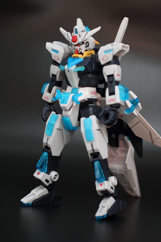 ガンダムコアエクス　フロント
V字アンテナ基部はコアⅡ、それ以降はコアのものを切って使ってます。



武装：コアビームカービン
　　　ビームサーベル×2
　　　頭部バルカン