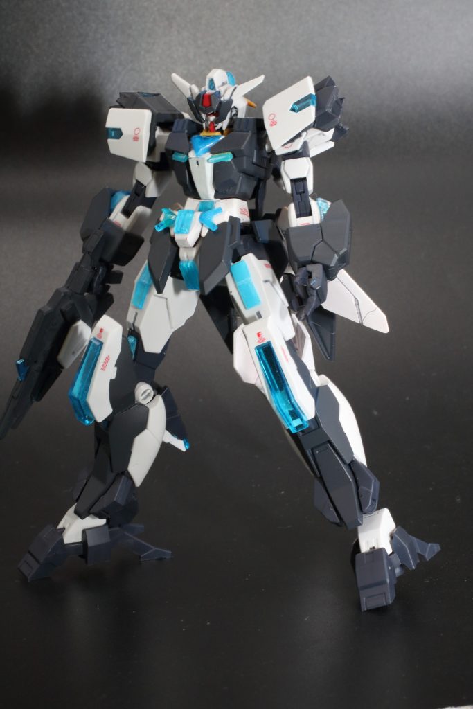 ガンダムバニアス
偵察用として用意したアーマーです。
今回のミキシングで使ったあまりものでほとんど出来ております。
武装
ビームサーベル
コアビームカービン
光学迷彩
偵察装備のため、軽量化に重きを置くことからコアビームカービンにはなにもつけておりません。
戦闘行動を行う際は、光学迷彩とは同居できません。
