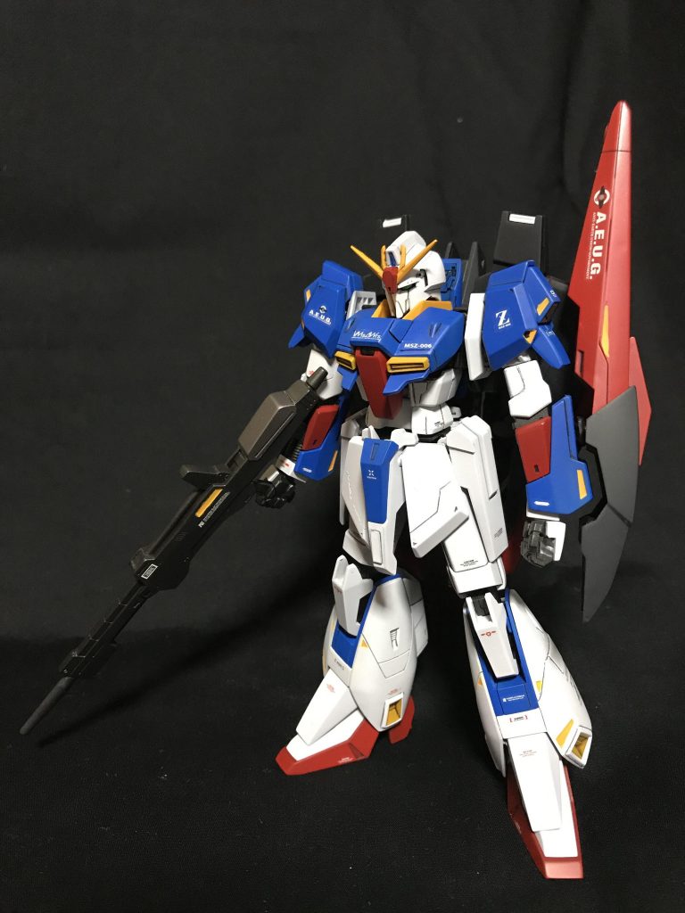 デカールはガンダムデカール、MGゼータガンダムVer.2.0用を
メインで使いました。