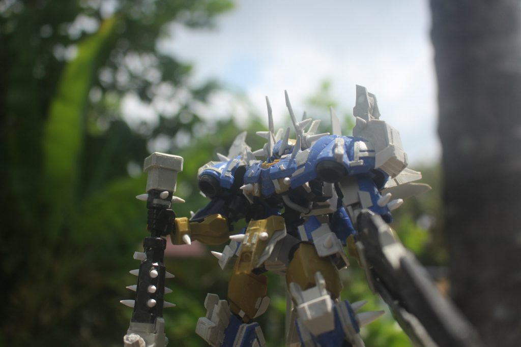 helmwige reincar2–3枚目/制作者：San Toni
