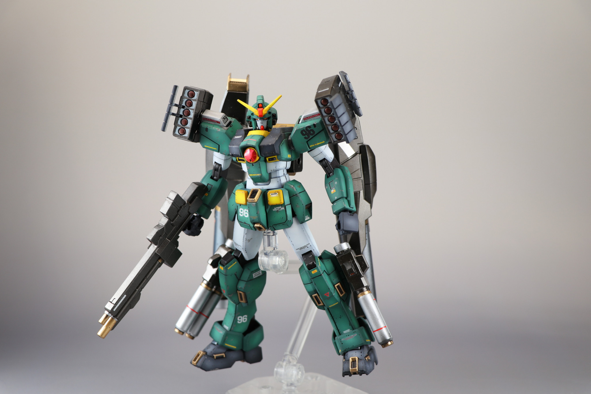 HGBF 1 144 ガンダムレオパルド・ダ・ヴィンチ - ロボット