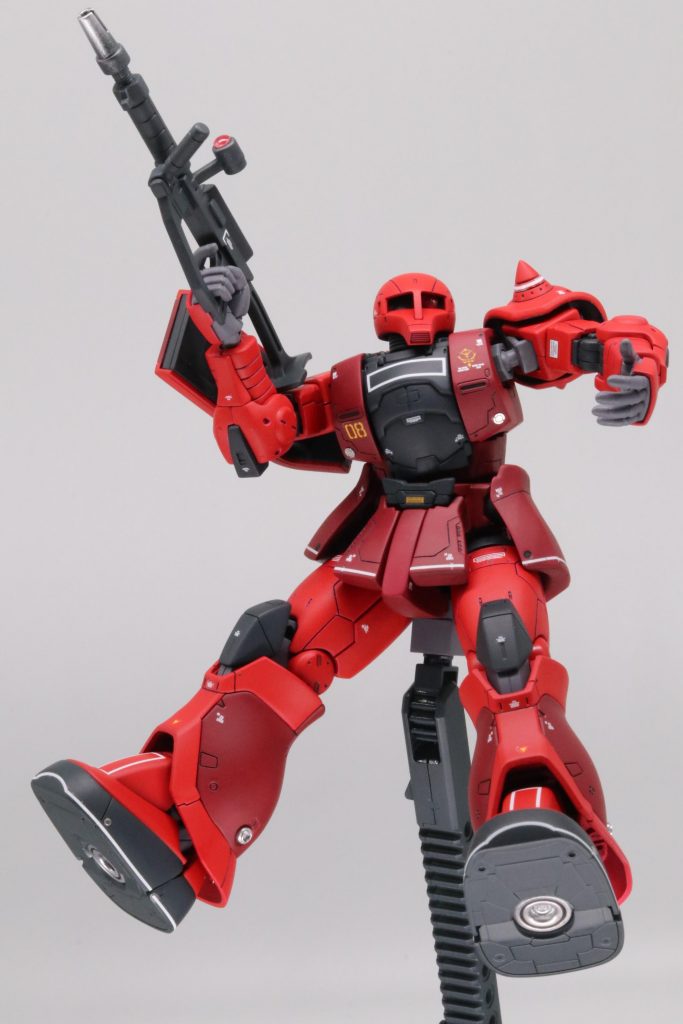 こんなシーンがあったようななかったような。。
ホワイトラインのデカールって難しくないですか?正直、何本か切れてます。