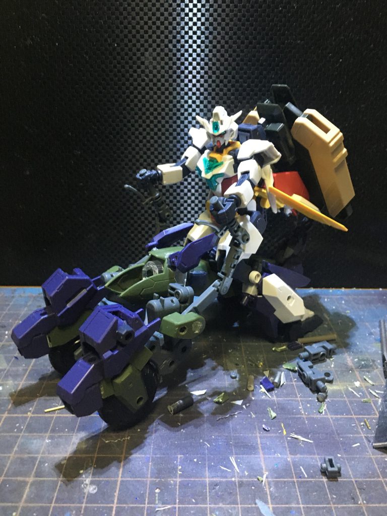 <サタニクスFアーマー ランダーモード 初期案>
部分部分、ウラヌスアーマーのパーツが見られるのはサタニクスウェポンズやアーマーを待ちきれずにパーツ形状が一緒ということもありウラヌスアーマーで改造してあります